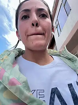 SamanthaWalker  online show from April 2026 01:18:02 PM