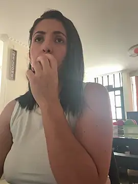 SamanthaWalker  online show from April 2026 07:07:02 PM