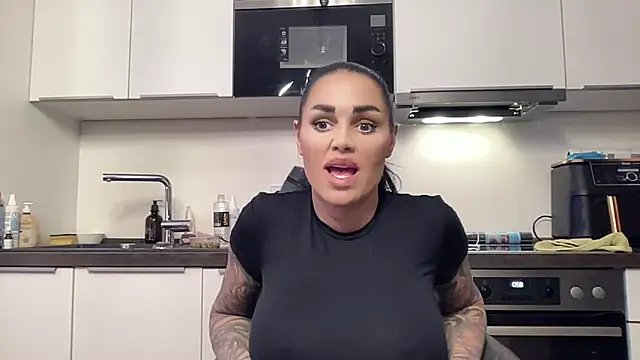 AMBER HARD online show from March 2026 10:59:01 PM