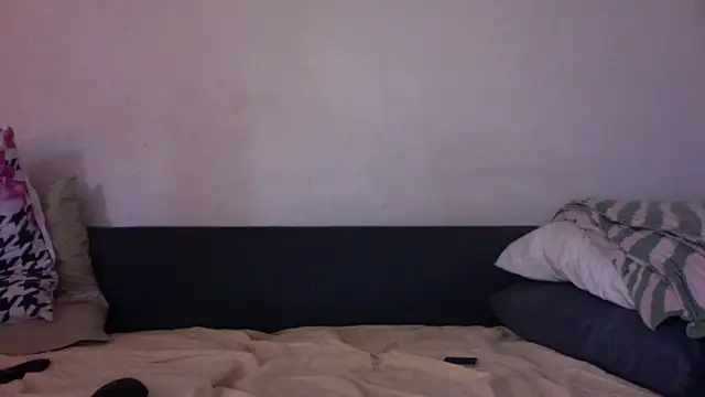 chiara-mario online show from April 2026 05:15:01 PM