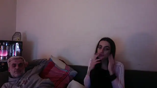 Snapshot of chiara-mario chatting on March 2026 10:00:02 PM chiara-mario online show from March 2026 10:00:02 PM