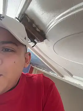 OliverTabordaa online show from April 2026 05:03:02 PM