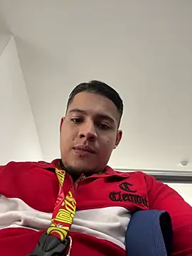 OliverTabordaa online show from April 2026 06:36:02 PM