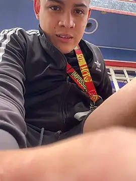 OliverTabordaa online show from April 2026 08:53:02 PM