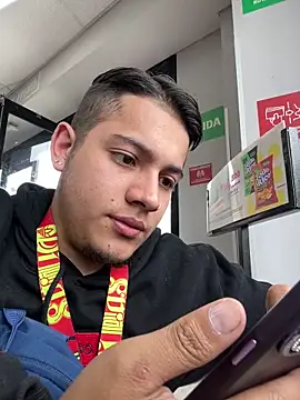 OliverTabordaa online show from March 2026 04:18:02 PM