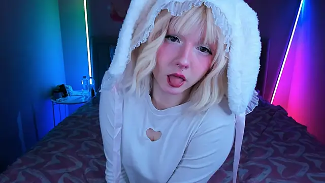 EvaforHIM online show from April 2026 10:38:01 PM