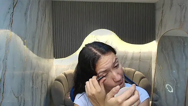 candy sky r online show from April 2026 03:09:01 AM