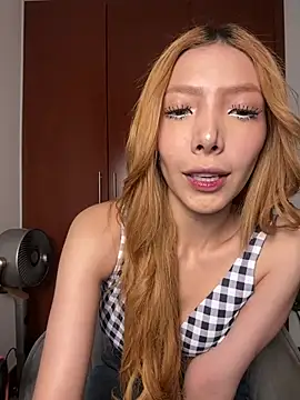 Suki 3 online show from June 2026 09:49:02 PM