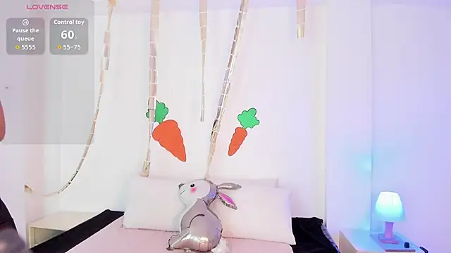 Eve-01 online show from April 2026 07:31:01 PM