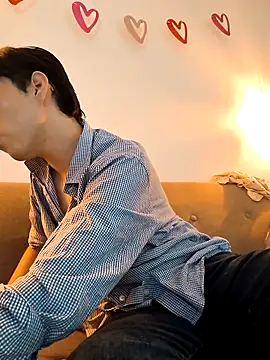 Lucca  555 online show from March 2026 06:44:02 PM