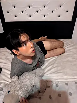 Lucca  555 online show from March 2026 01:07:01 AM