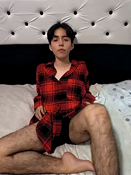 Lucca  555 online show from March 2026 05:44:02 PM