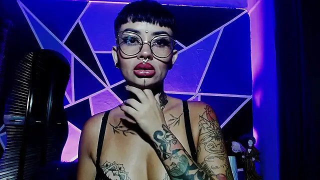 Sol Baker online show from April 2026 10:22:01 AM