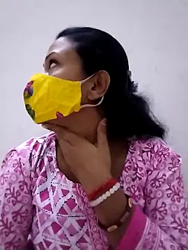 angelmoumita online show from April 2026 06:03:01 PM