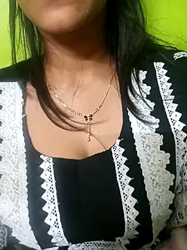 angelmoumita online show from March 2026 06:06:02 PM