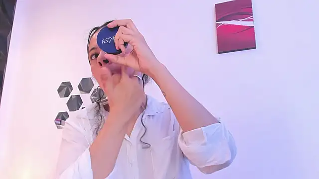 Katijis online show from March 2026 07:12:02 PM