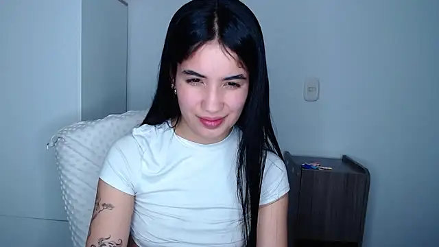 Lucy engel online show from April 2026 02:29:01 AM