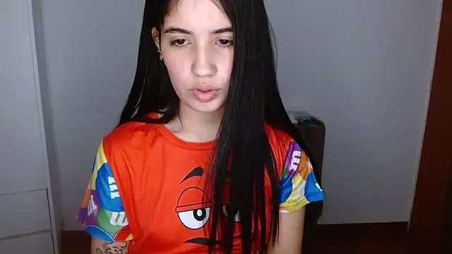 Lucy engel online show from April 2026 11:33:02 PM