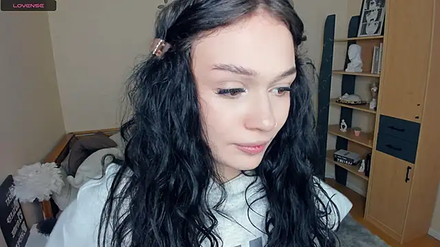 LynnCiprian online show from April 2026 07:50:02 PM