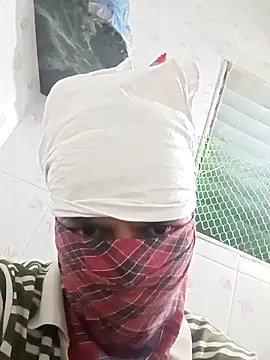 Hunter 372 online show from April 2026 05:29:01 PM