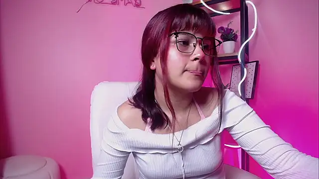 Nami Velle online show from March 2026 01:22:02 PM