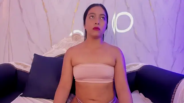 Snapshot of AlysonShy chatting on March 2026 05:39:02 PM AlysonShy online show from March 2026 05:39:02 PM