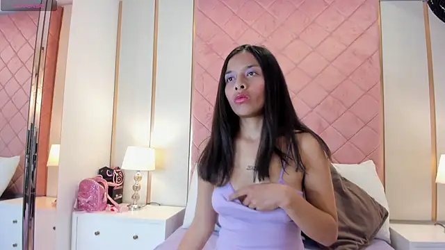 Alexa Jonees online show from April 2026 07:40:01 PM