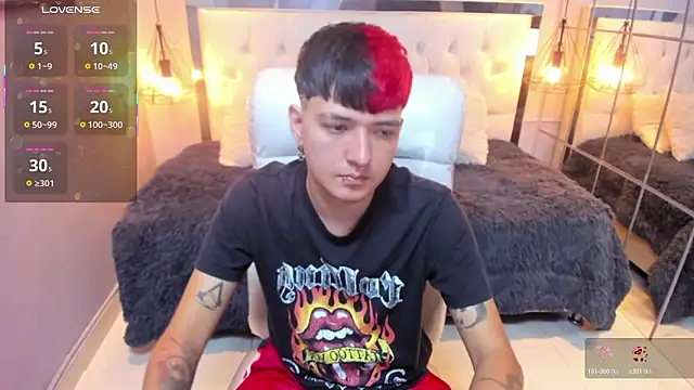 Santiago morgan online show from March 2026 10:33:02 PM