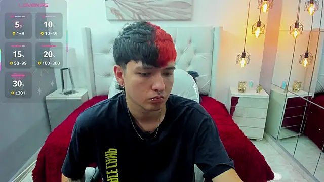 Santiago morgan online show from April 2026 10:44:02 PM