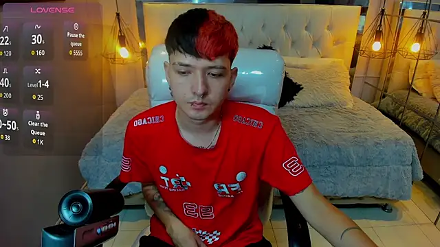 Santiago morgan online show from April 2026 10:59:02 PM