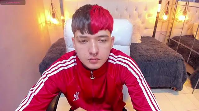 Santiago morgan online show from March 2026 10:33:02 PM