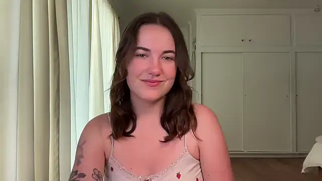 Snapshot of summerxo chatting on June 2026 08:25:02 PM summerxo online show from June 2026 08:25:02 PM