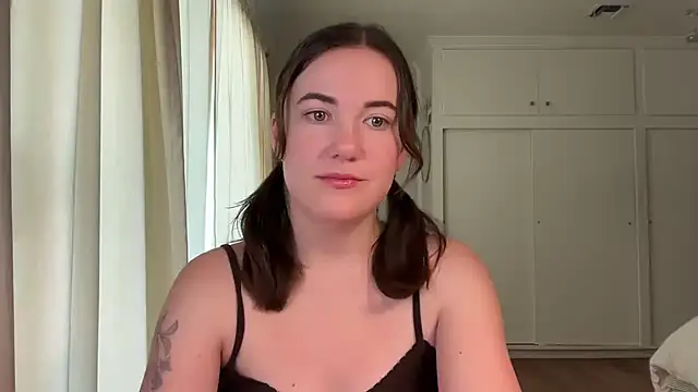 Snapshot of summerxo chatting on June 2026 05:34:01 PM summerxo online show from June 2026 05:34:01 PM