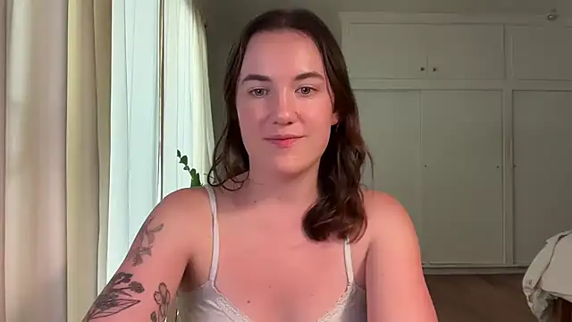 Snapshot of summerxo chatting on May 2026 11:19:02 PM summerxo online show from May 2026 11:19:02 PM
