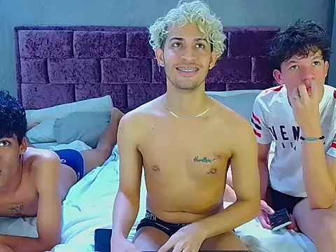 Wild Squad online show from April 2026 06:09:02 PM