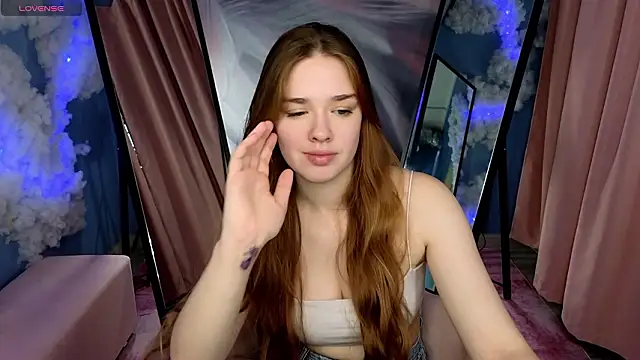 TiffanyVex online show from March 2026 12:30:01 PM