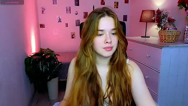 TiffanyVex online show from April 2026 03:30:02 PM