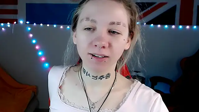 Nica Kawaii online show from March 2026 06:02:01 AM