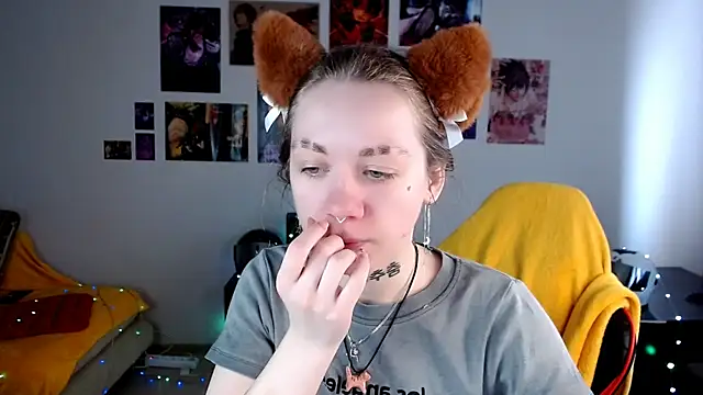 Nica Kawaii online show from April 2026 09:01:02 AM