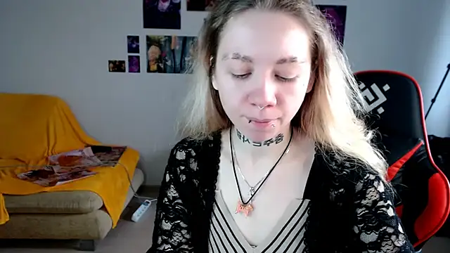 Nica Kawaii online show from March 2026 06:35:02 AM