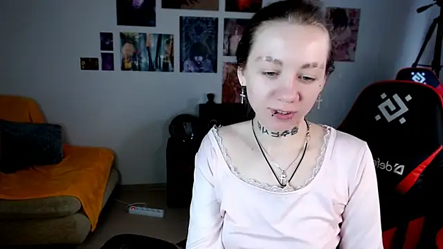 Nica Kawaii online show from March 2026 06:33:01 AM