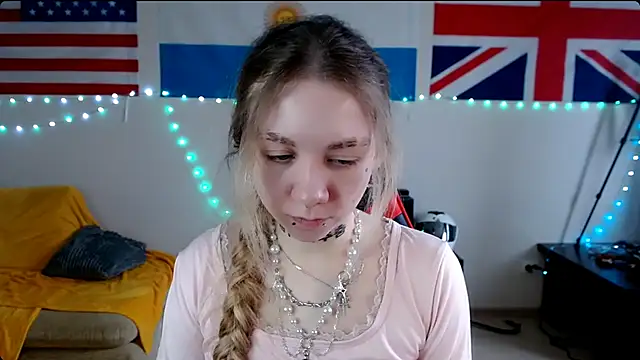 Nica Kawaii online show from March 2026 05:13:01 AM