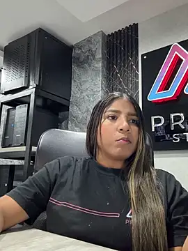 Emma Carteer 1 online show from April 2026 05:15:01 AM