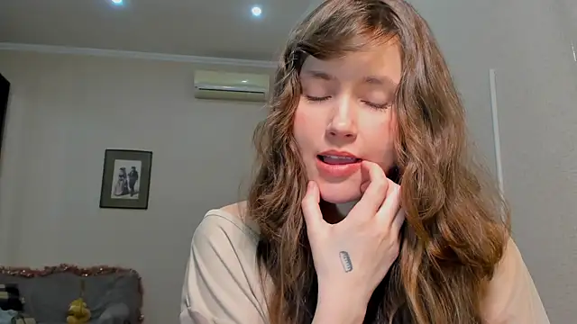 MaryannSofts online show from April 2026 05:19:01 PM