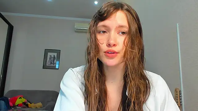 Snapshot of MaryannSofts chatting on May 2026 11:08:01 AM MaryannSofts online show from May 2026 11:08:01 AM