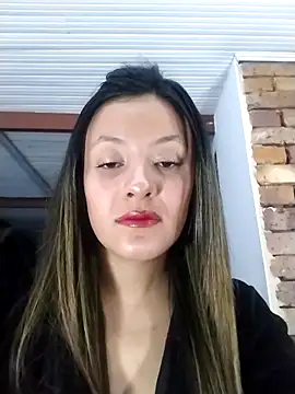 Snapshot of CynthiaMore chatting on May 2026 04:04:02 PM CynthiaMore online show from May 2026 04:04:02 PM