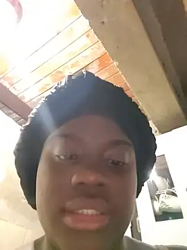 YourLiaa  online show from April 2026 01:42:01 AM