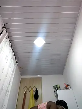 YourLiaa  online show from April 2026 07:43:01 AM