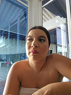 Snapshot of Pretty_Julieta chatting on June 2026 09:08:01 PM Pretty Julieta online show from June 2026 09:08:01 PM