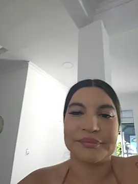 Pretty Julieta online show from April 2026 09:07:01 PM